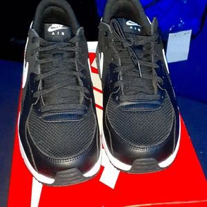 WMNS NIKE AIR MAX EXCEE